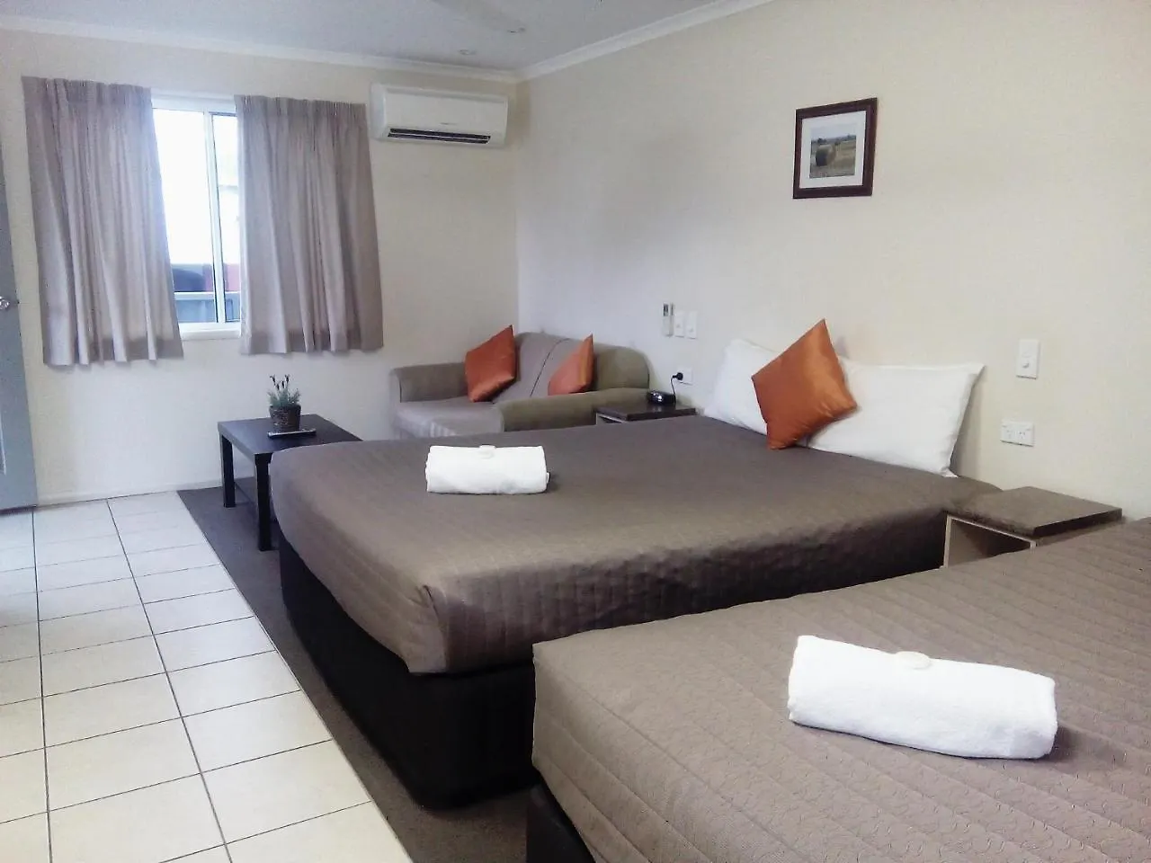 Injune Haven Motel