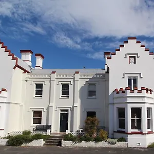 trinity-hill-apartments.top-hotels-hobart.com/